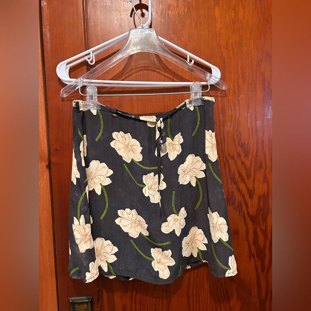 Vintage navy blue Sheer floral skirt with belt loops